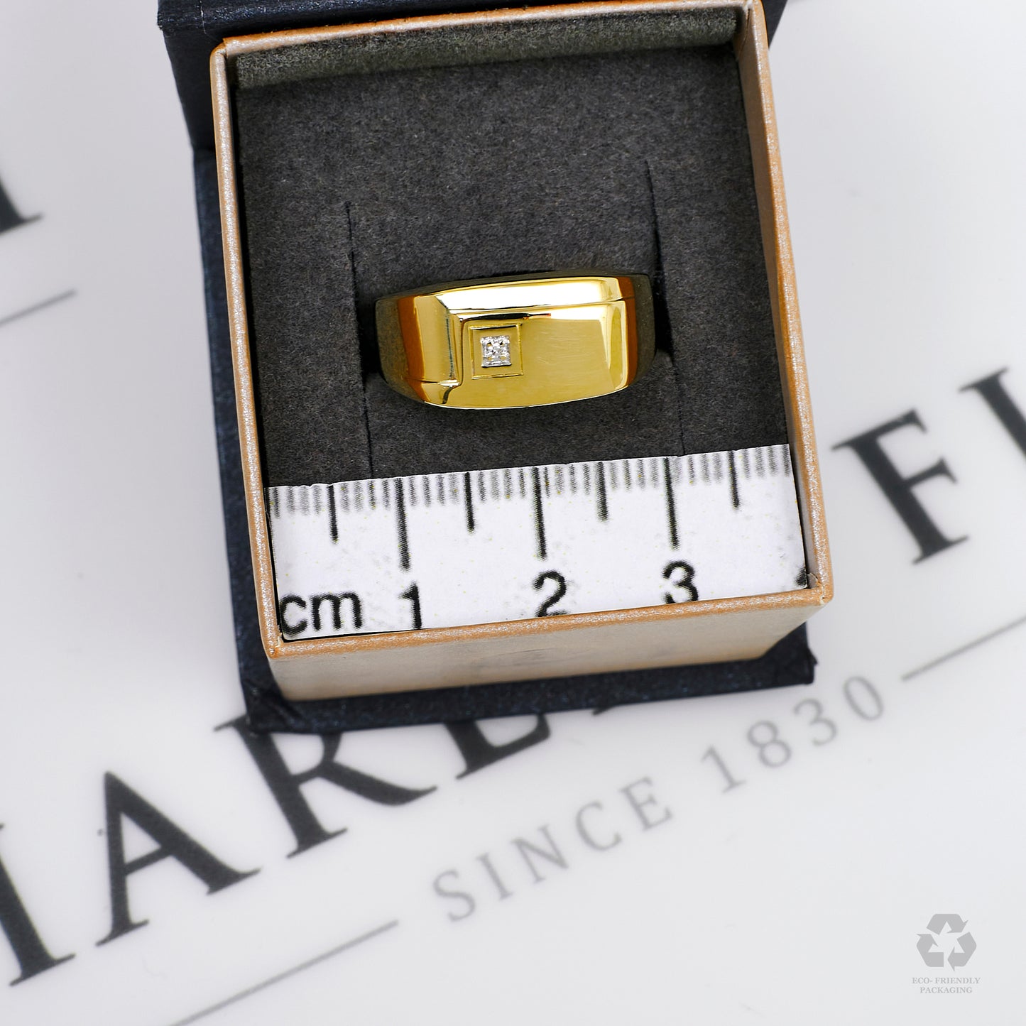 Pre-Owned 9ct Gold & Single Diamond Signet Ring Size P.5