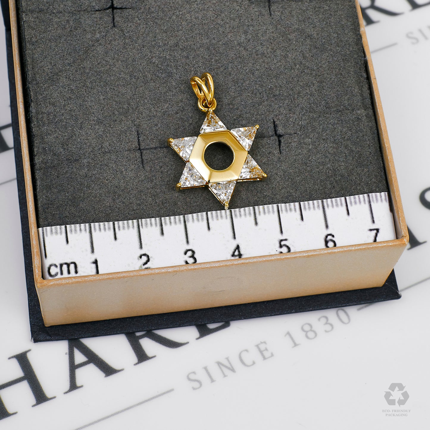 Pre-Owned 9ct Gold CZ 6 Point Star Pendant