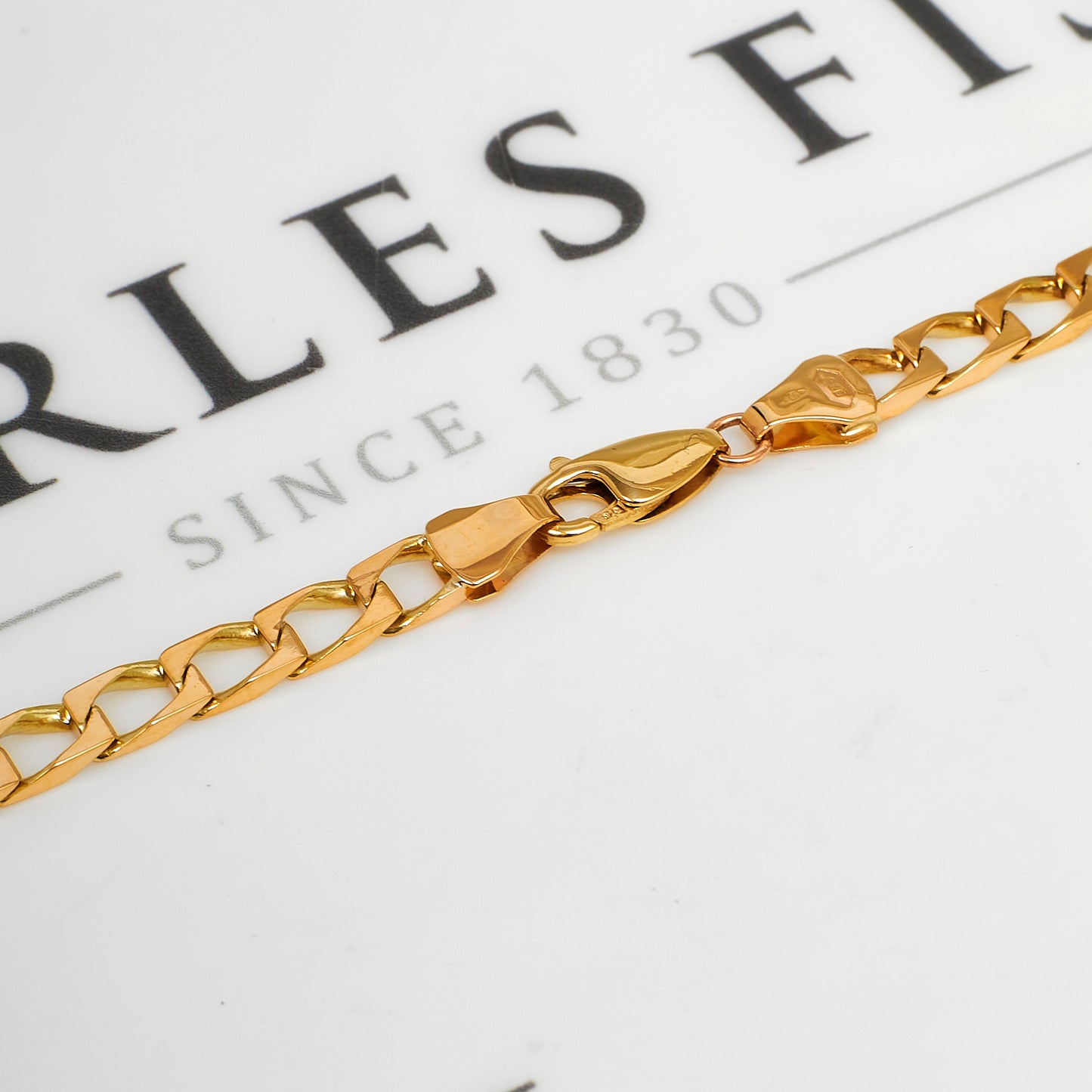 Pre-Owned 9ct Gold Curb Chain Necklace 26 Inch