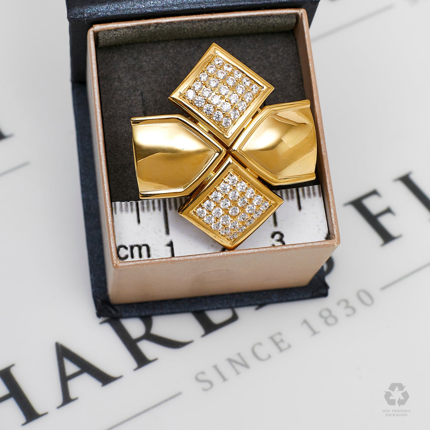 Pre-Owned 18ct Gold Oversized CZ Cross Ring Size P