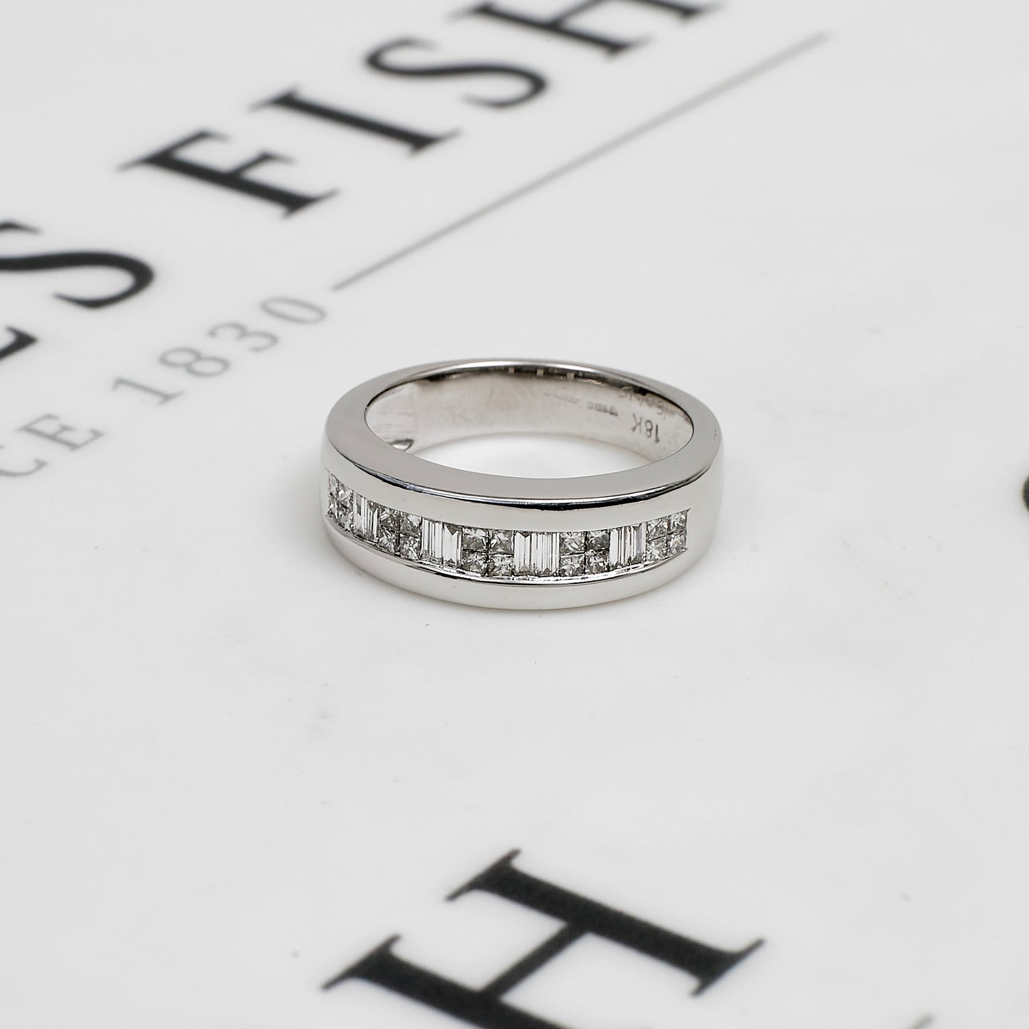 Pre-Owned 18ct White Gold Diamond Ring Size M.5