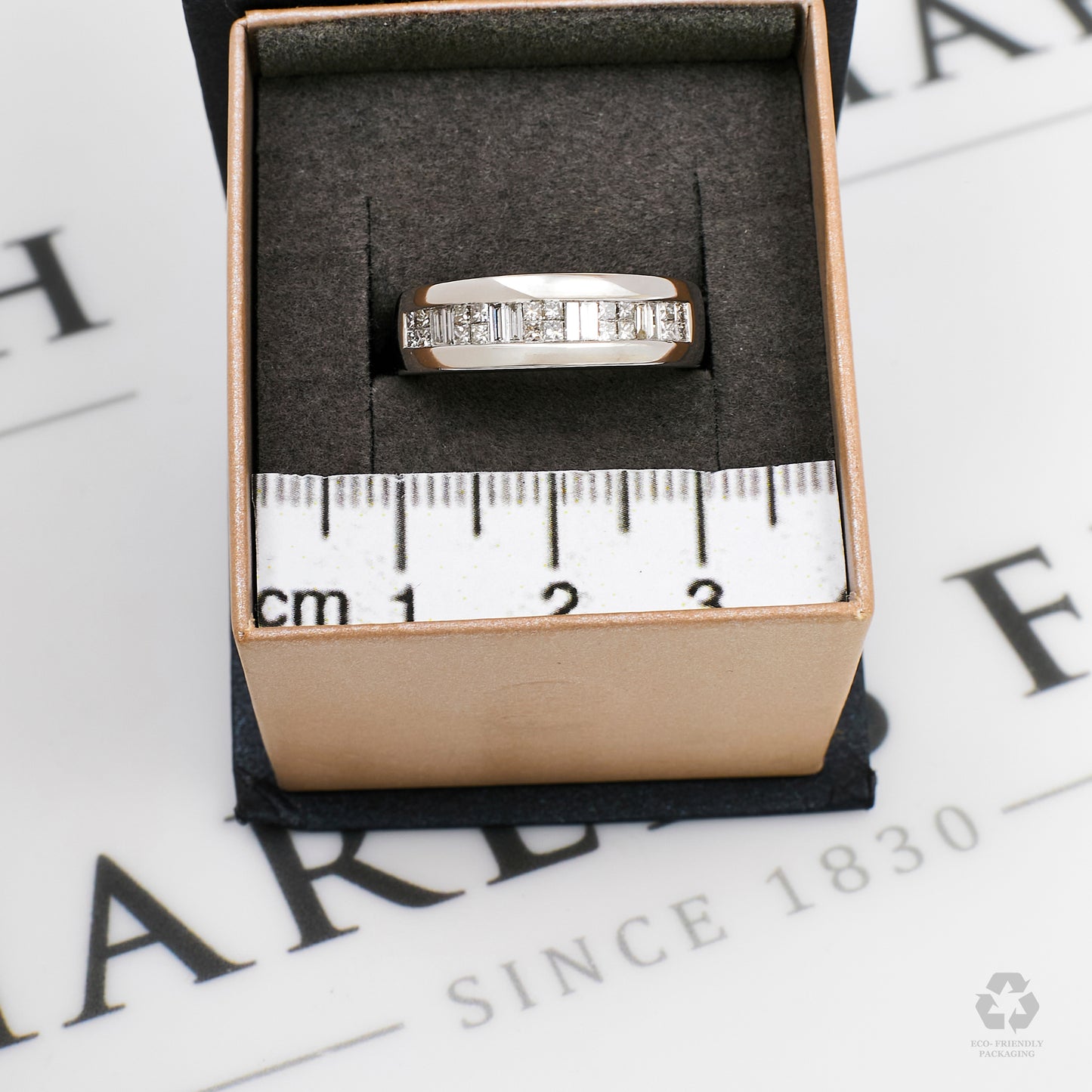 Pre-Owned 18ct White Gold Diamond Ring Size M.5