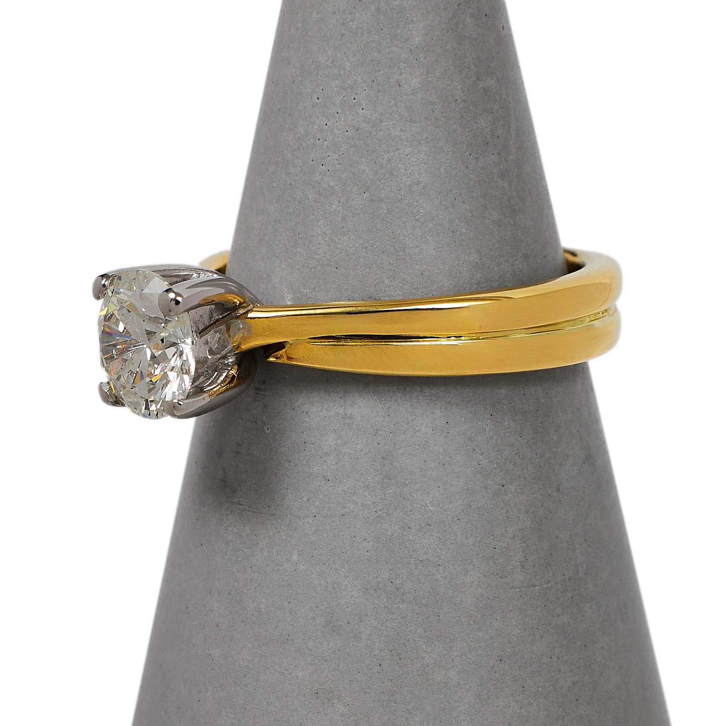 Pre-Owned 18ct Gold Diamond Solitaire Ring Size L