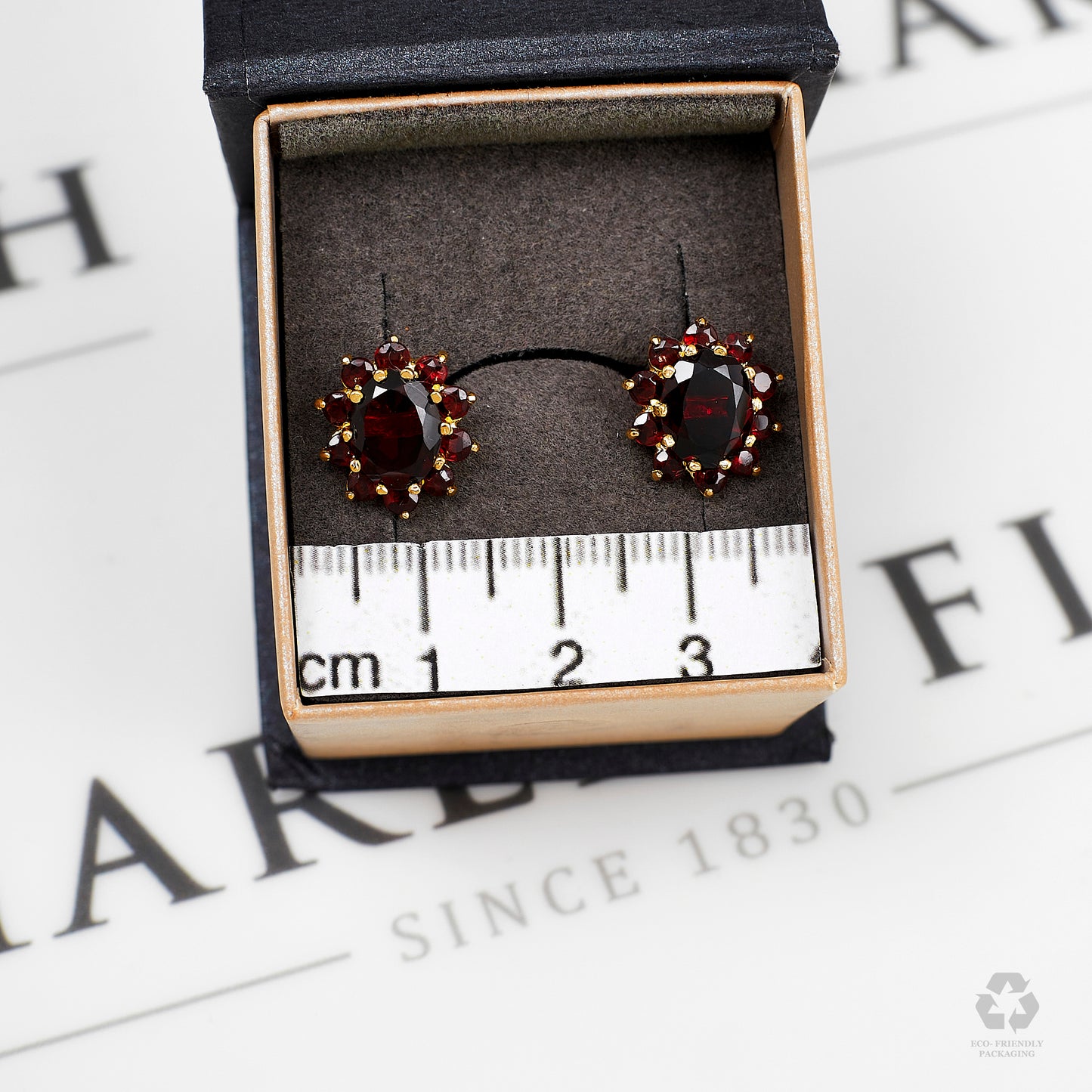 Pre-Owned 9ct Gold Oval Garnet Cluster Stud Earrings