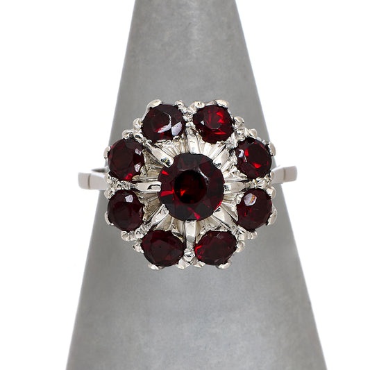 Pre-Owned 18ct White Gold Garnet Cluster Ring