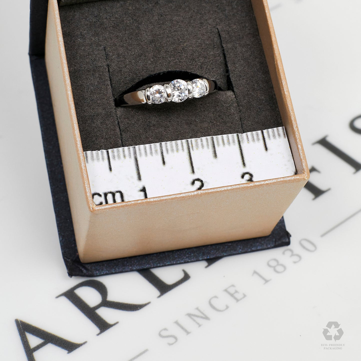 Pre-Owned 9ct White Gold 3 CZ Ring Size P