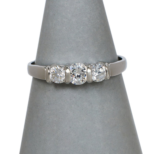 Pre-Owned 9ct White Gold 3 CZ Ring Size P