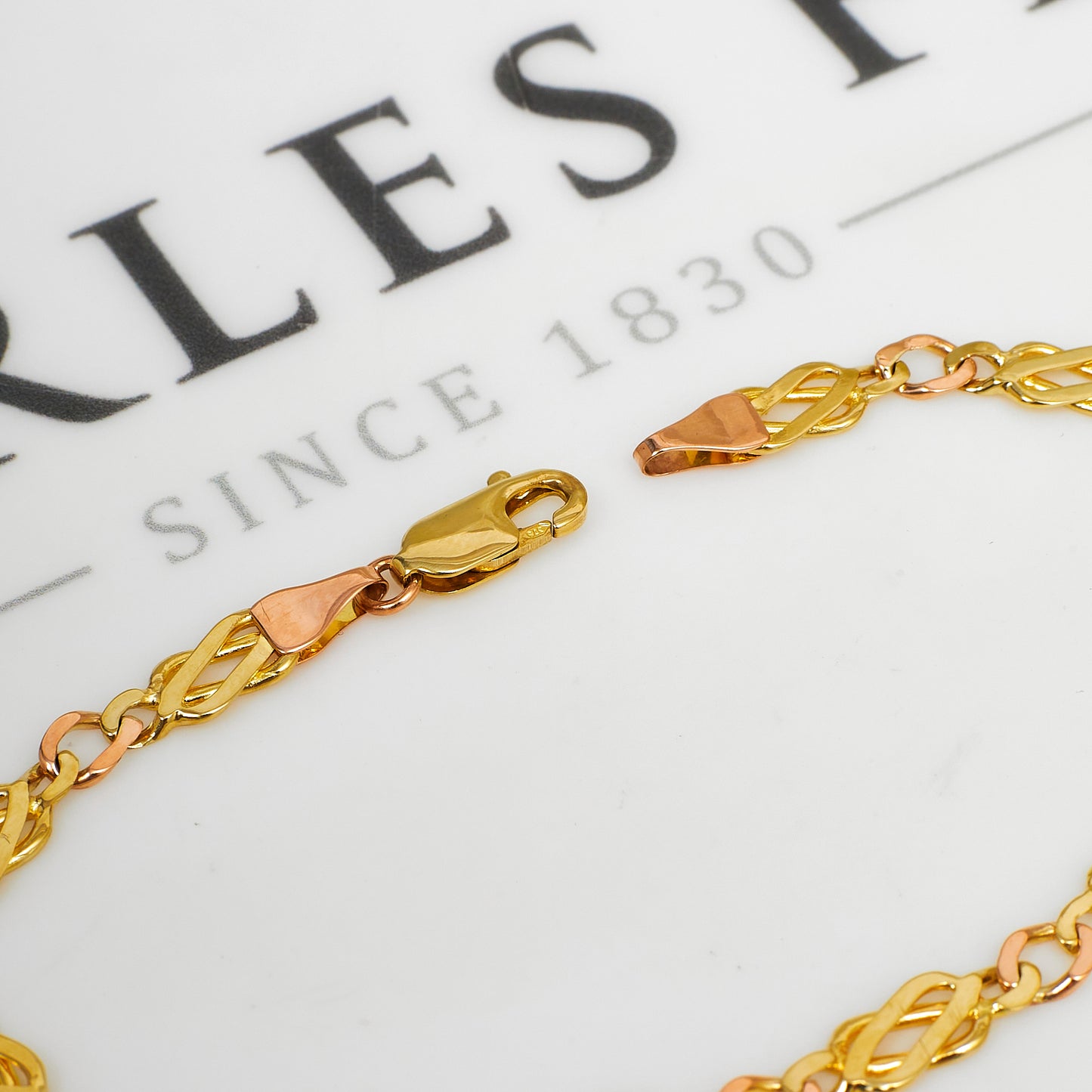 Pre-Owned 9ct Gold Celtic Knot Bracelet 8 Inch