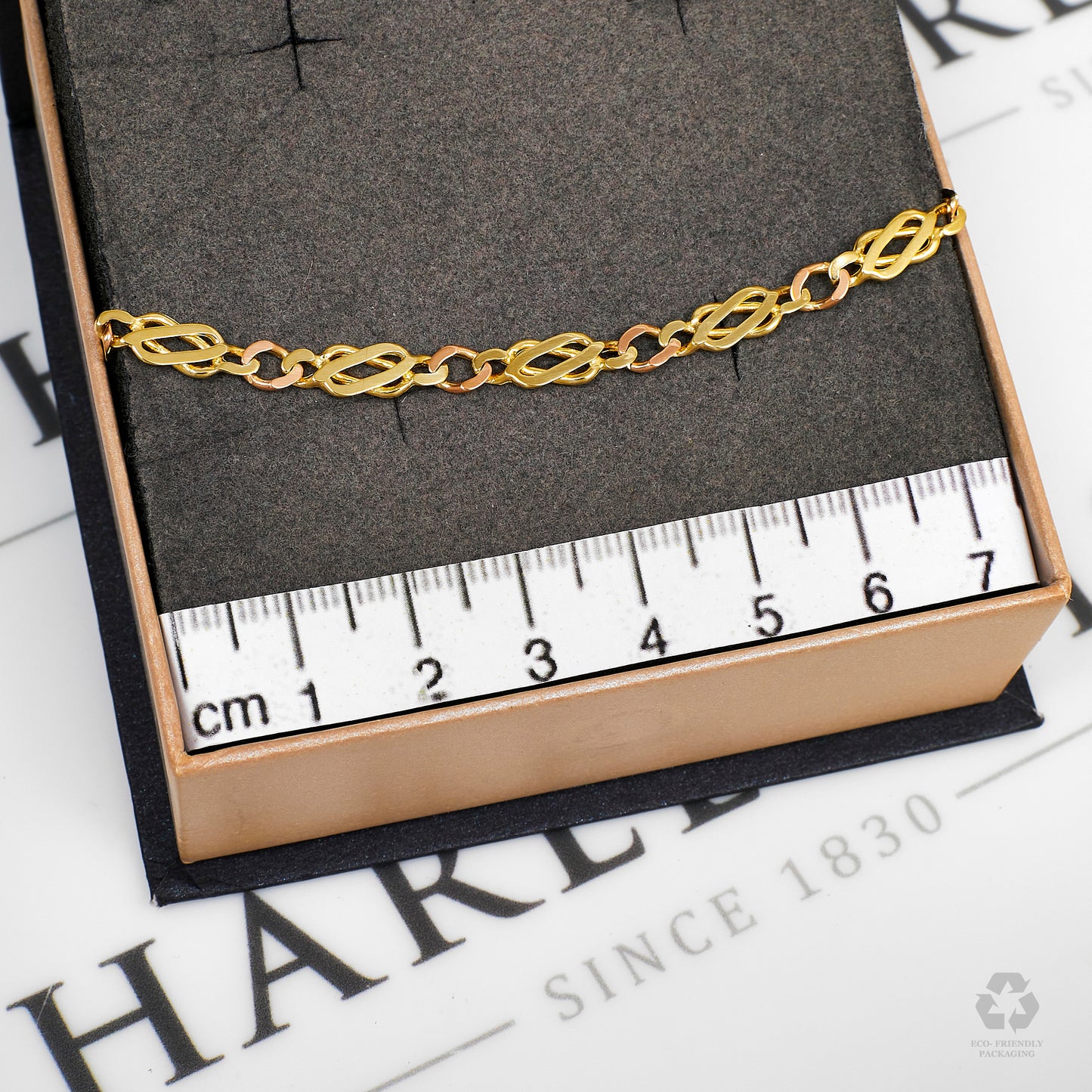 Pre-Owned 9ct Gold Celtic Knot Bracelet 8 Inch