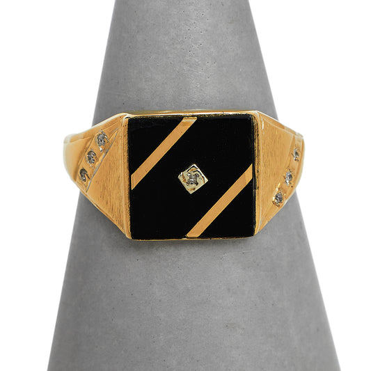 Pre-Owned 9ct Gold Diamond & Square Onyx Signet Ring Size R