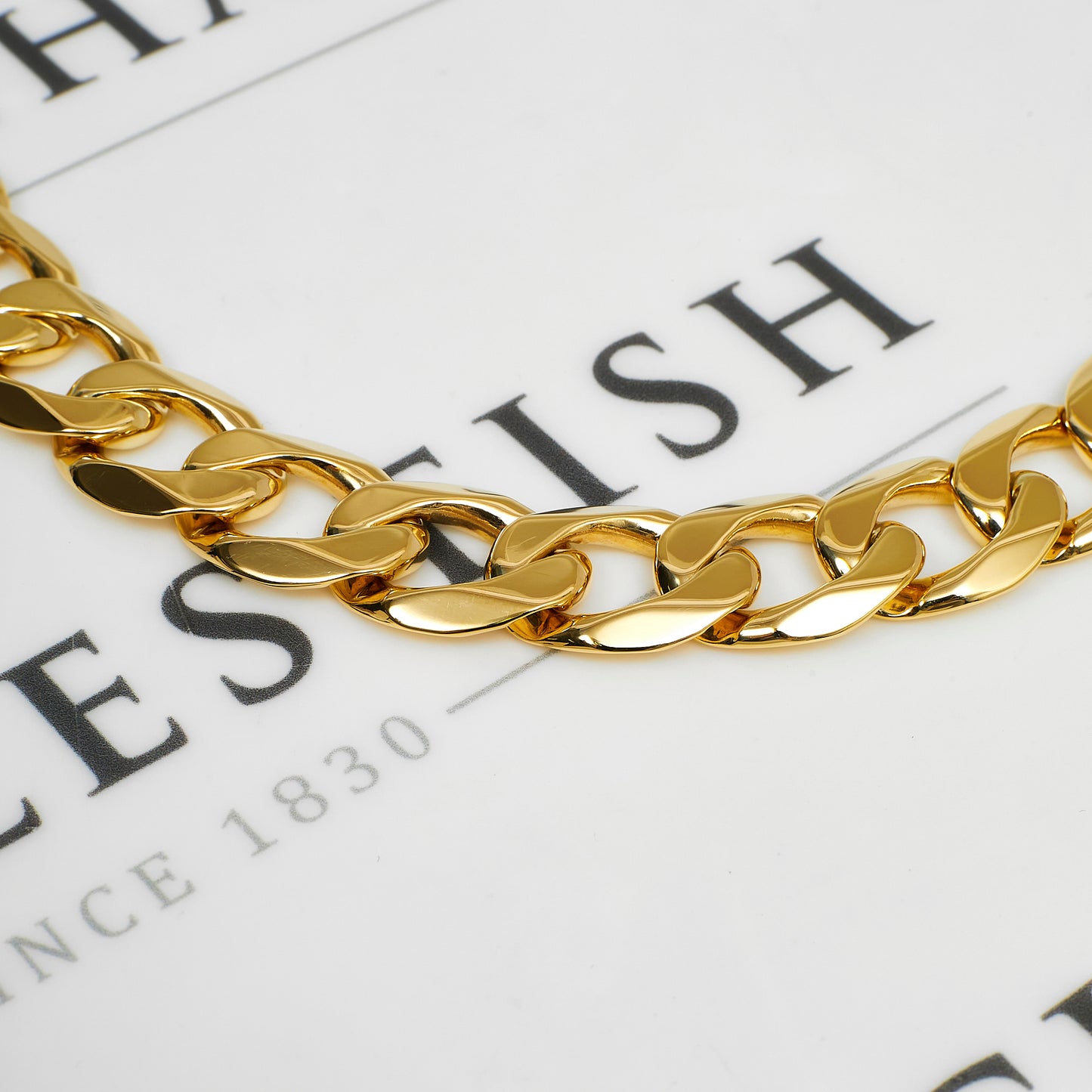 Pre-Owned 9ct Gold Curb Chain Bracelet 8.5 Inch