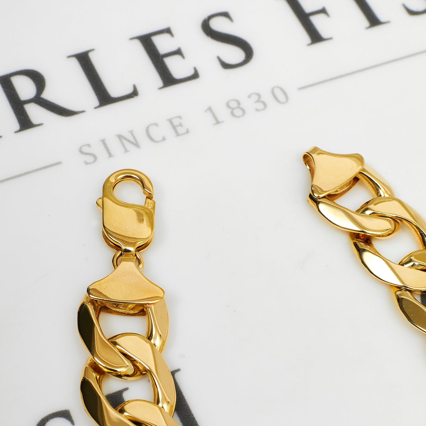 Pre-Owned 9ct Gold Curb Chain Bracelet 8.5 Inch