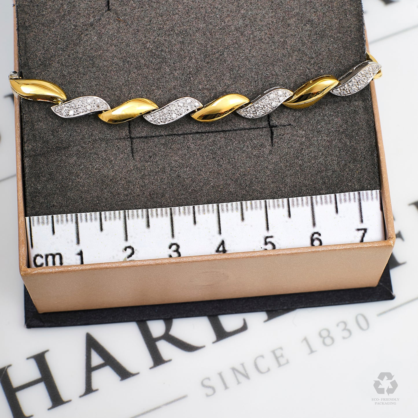 Pre-Owned 14ct Gold 2 Tone Diamond Curved Link Bracelet