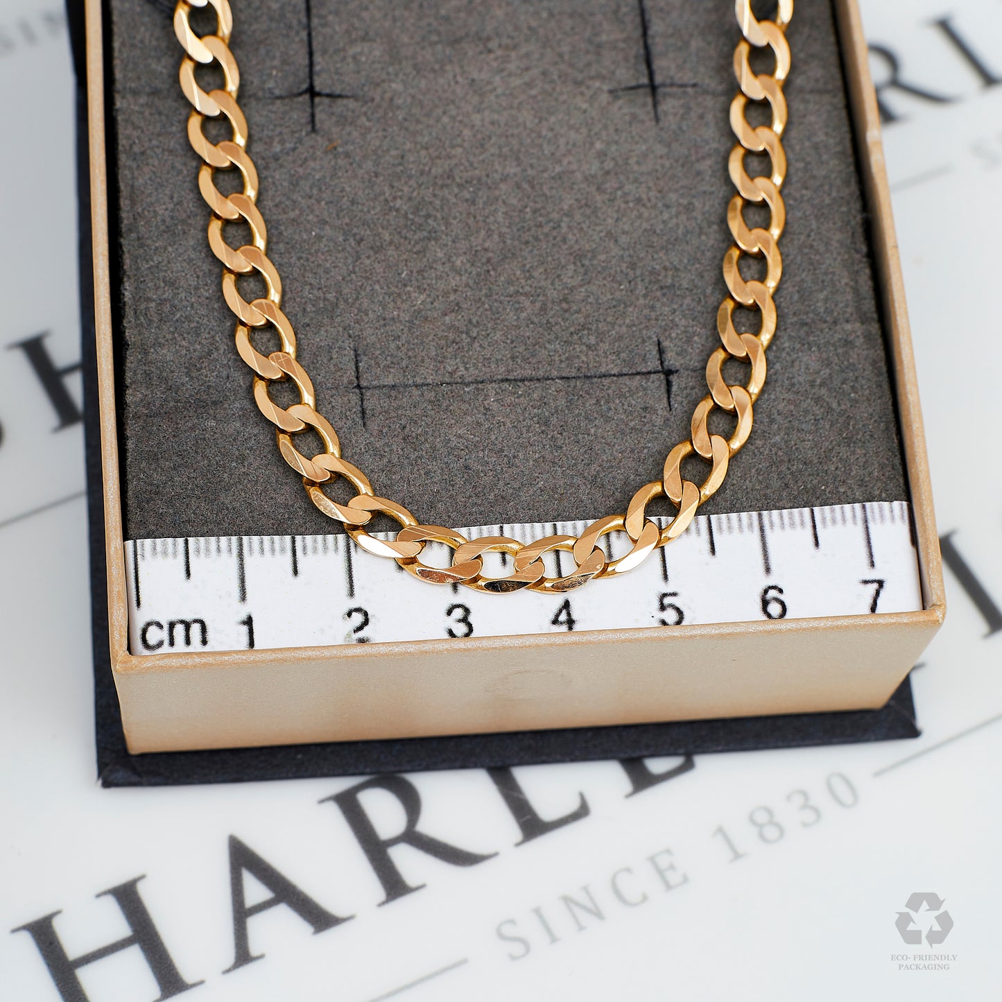 Pre-Owned 9ct Gold Curb Chain Necklace 22 Inch