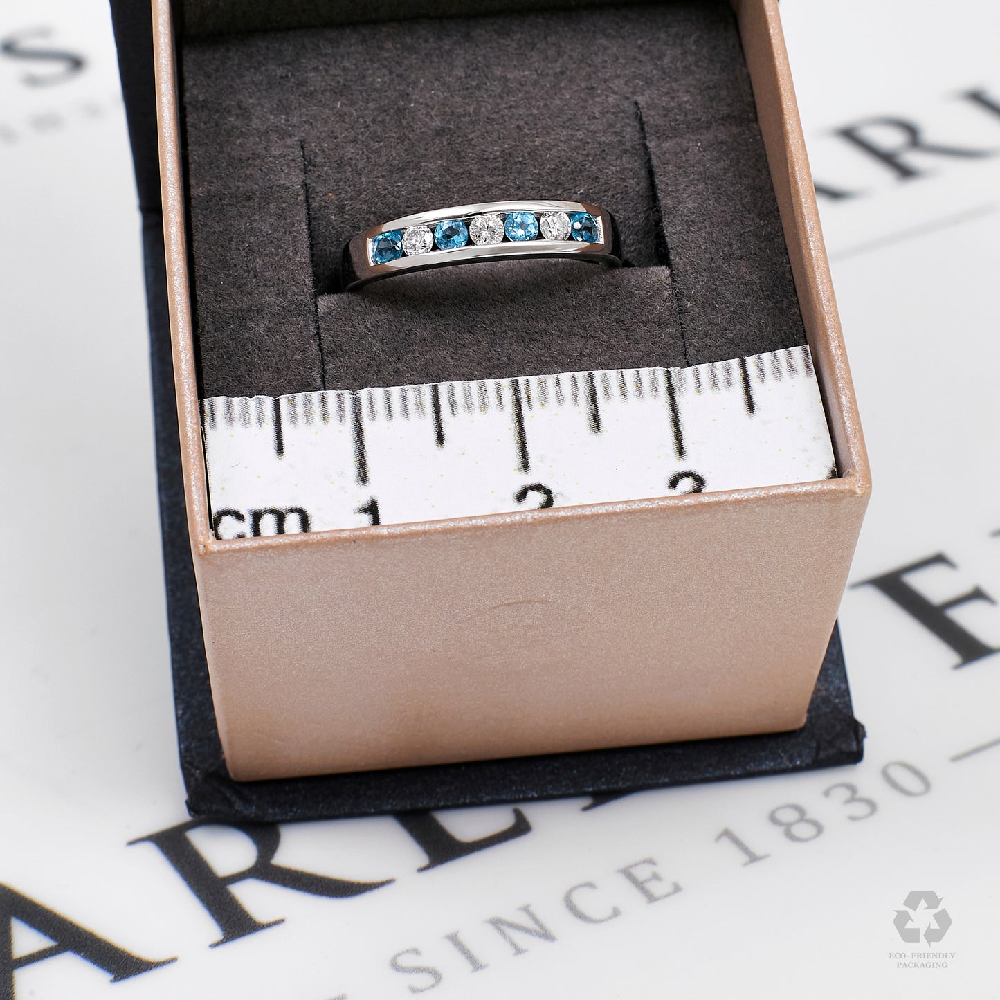Pre-Owned 9ct White Gold Diamond & Topaz Ring Size L