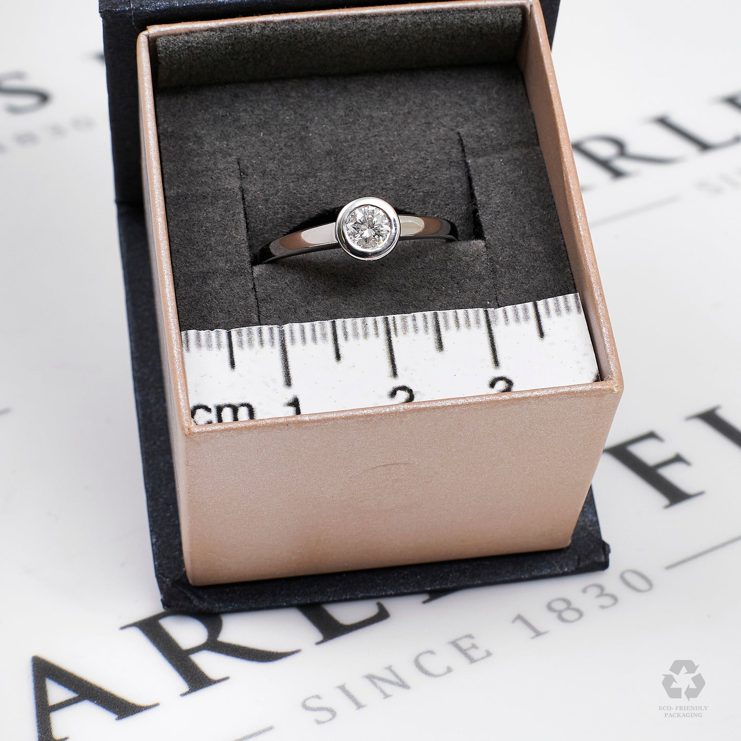 Pre-Owned 18ct White Gold Rubover Diamond Ring Size O