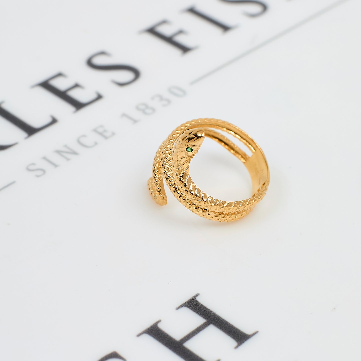 Pre-Owned 14ct Gold Green Eyes Snake Ring Size P