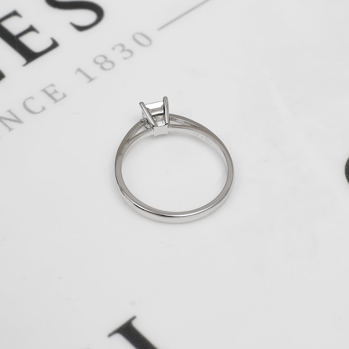 Pre-Owned 18ct White Gold Princess Cut Diamond Ring Size O
