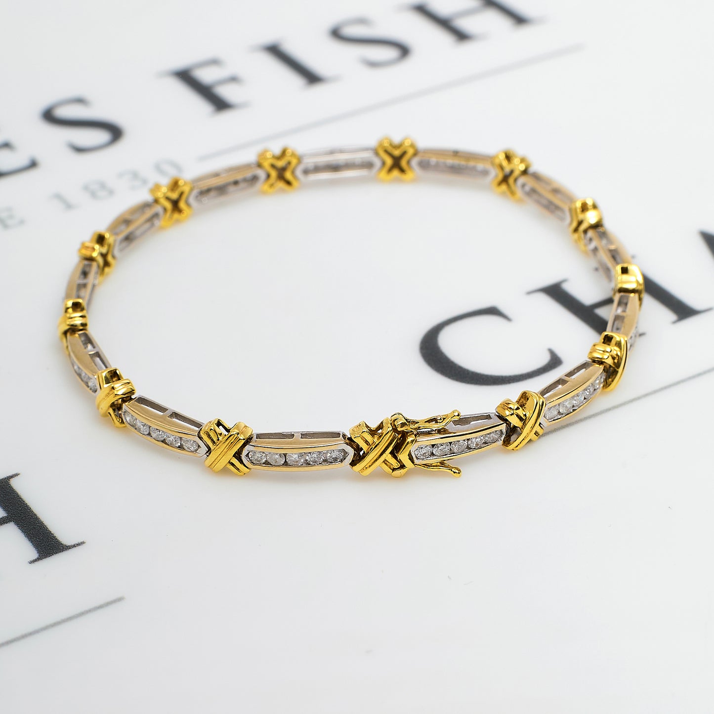 Pre-Owned 18ct Gold 2 Tone Diamond Bracelet 7 Inch