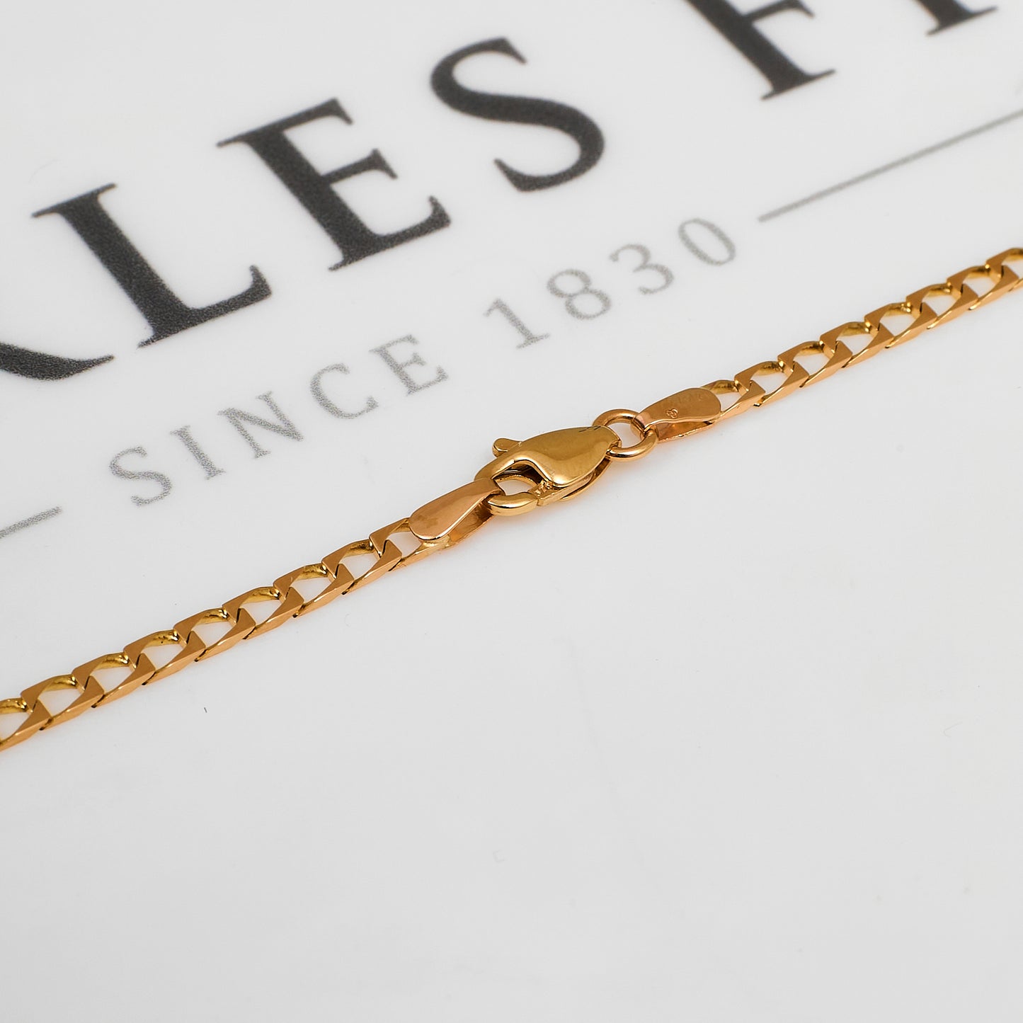 Pre-Owned 9ct Gold Curb Chain Necklace 26 Inch