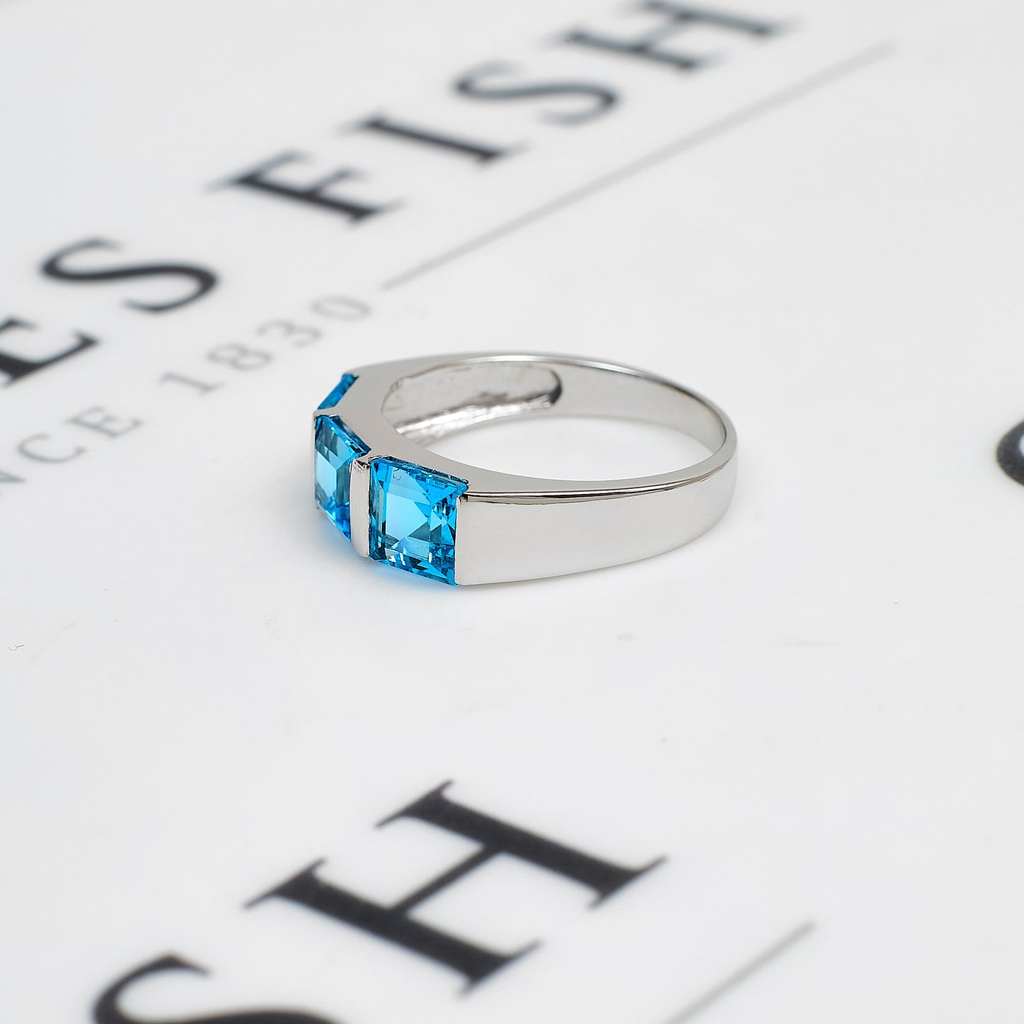 Pre-Owned 18ct White Gold 3 Square Topaz Ring Size S