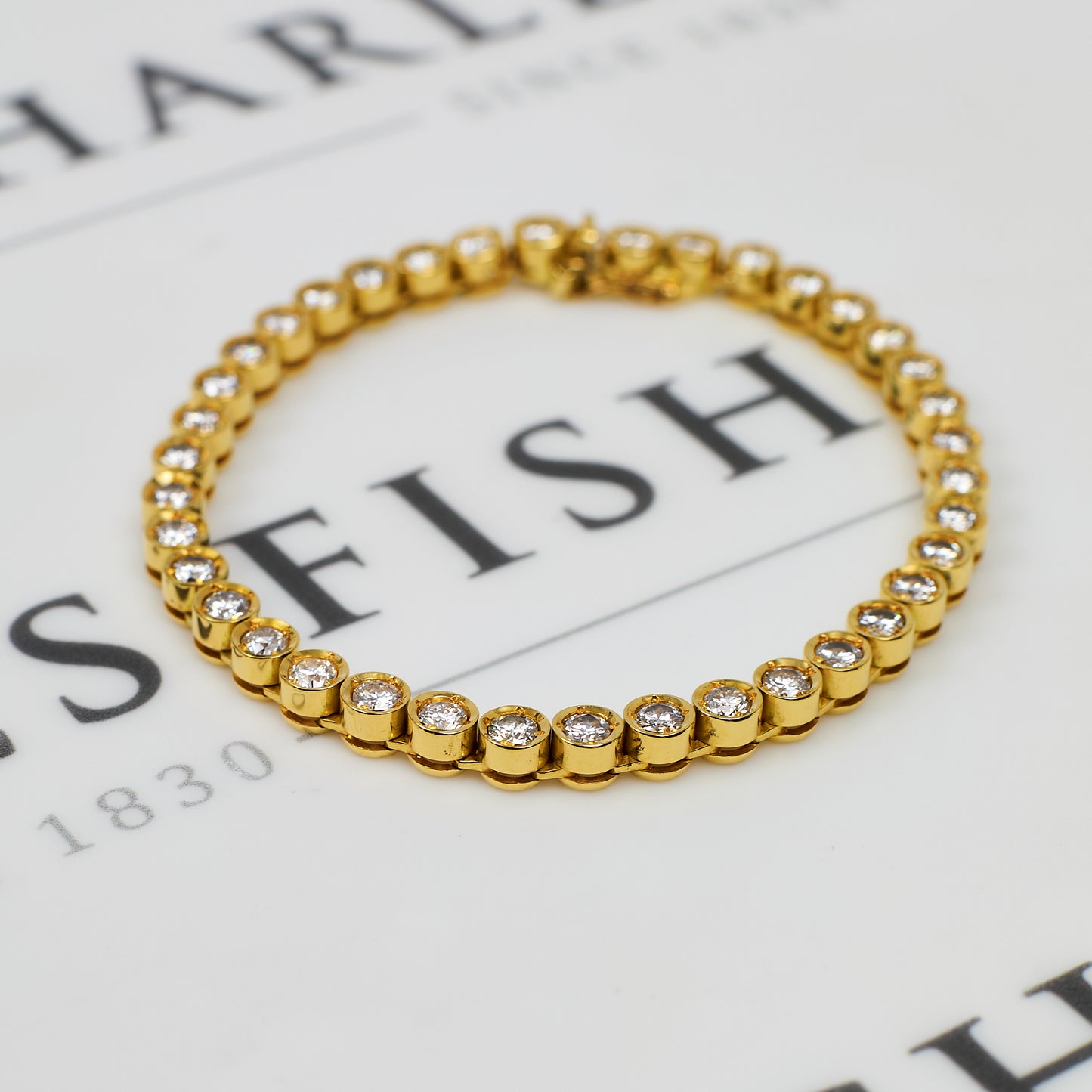 Pre-Owned 9ct Gold Diamond Tennis Bracelet 7 Inch