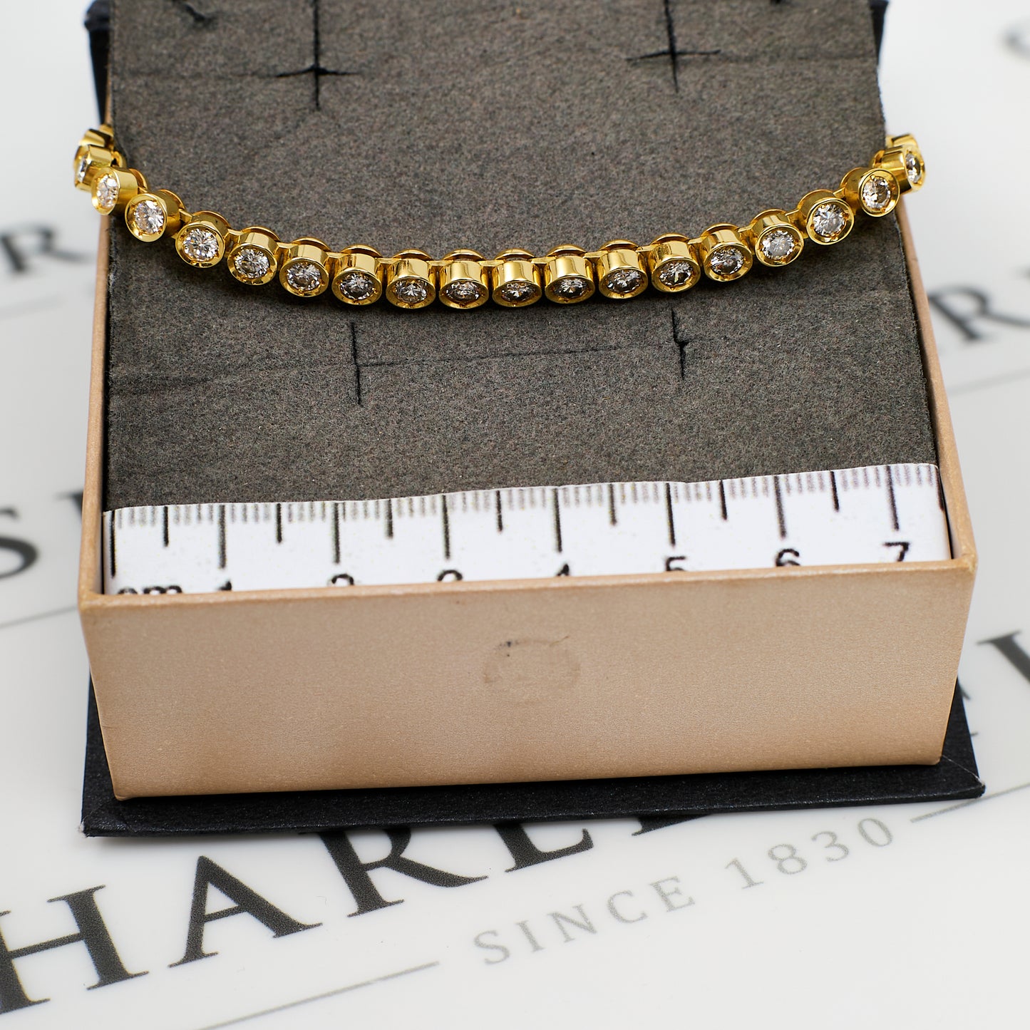 Pre-Owned 9ct Gold Diamond Tennis Bracelet 7 Inch