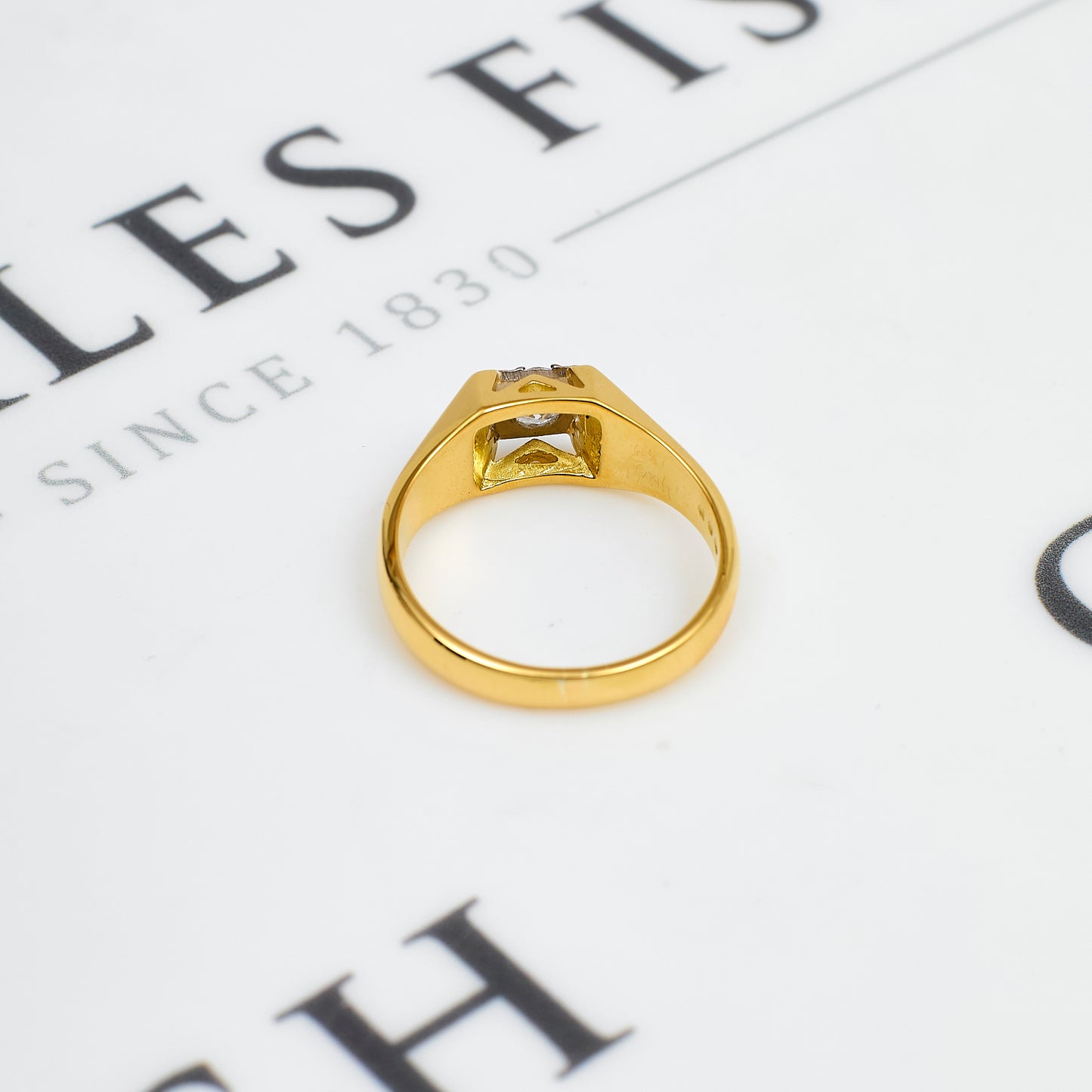 Pre-Owned 18ct Gold Mens Square Set Diamond Ring Size U