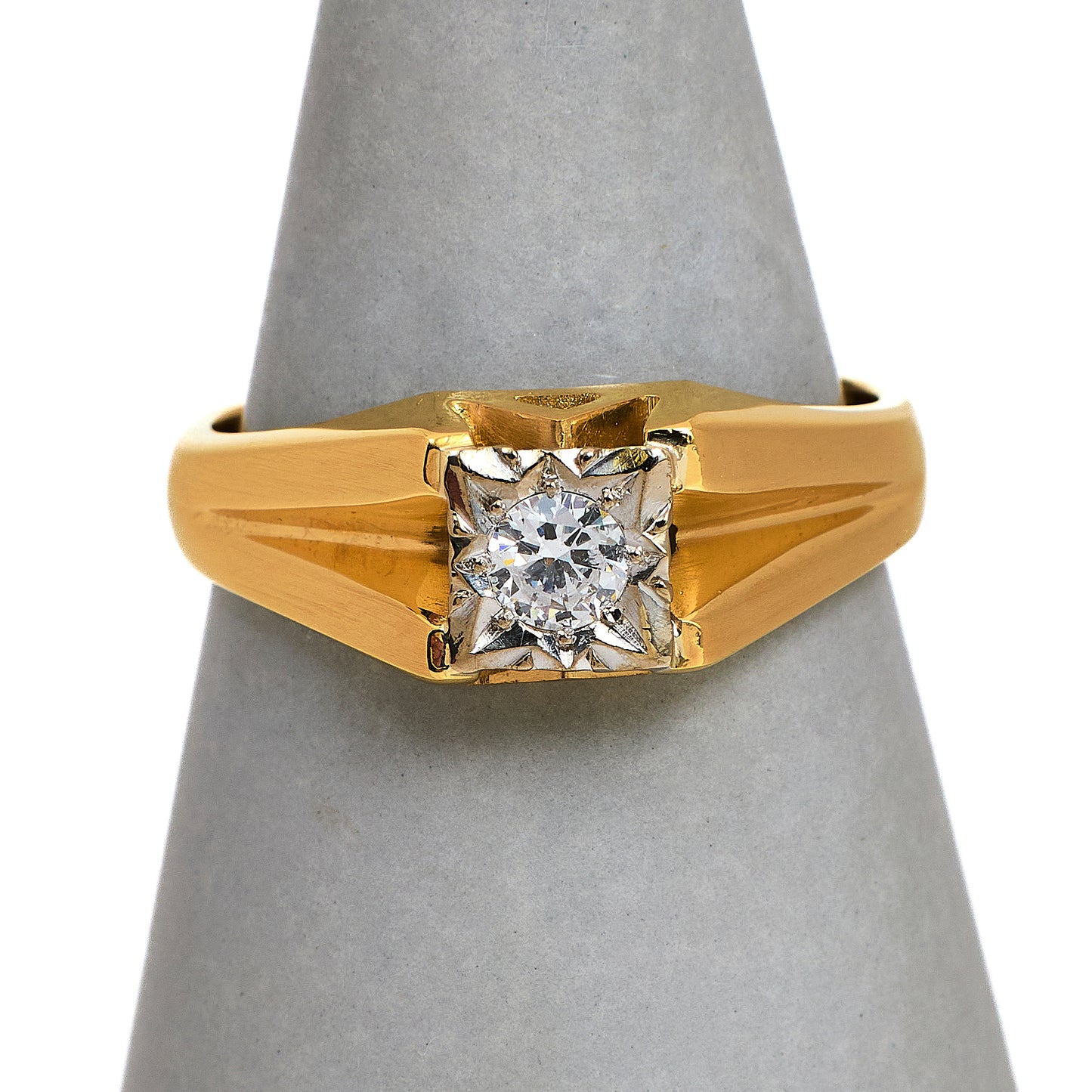 Pre-Owned 18ct Gold Mens Square Set Diamond Ring Size U