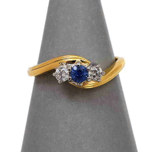 Pre-Owned 18ct Gold Sapphire & Diamond Twist Ring Size M.5