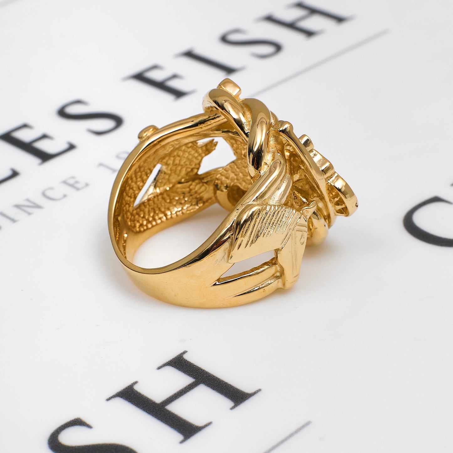Pre-Owned 9ct Gold Mens Horse Cart, Shoe & Horse Head Ring