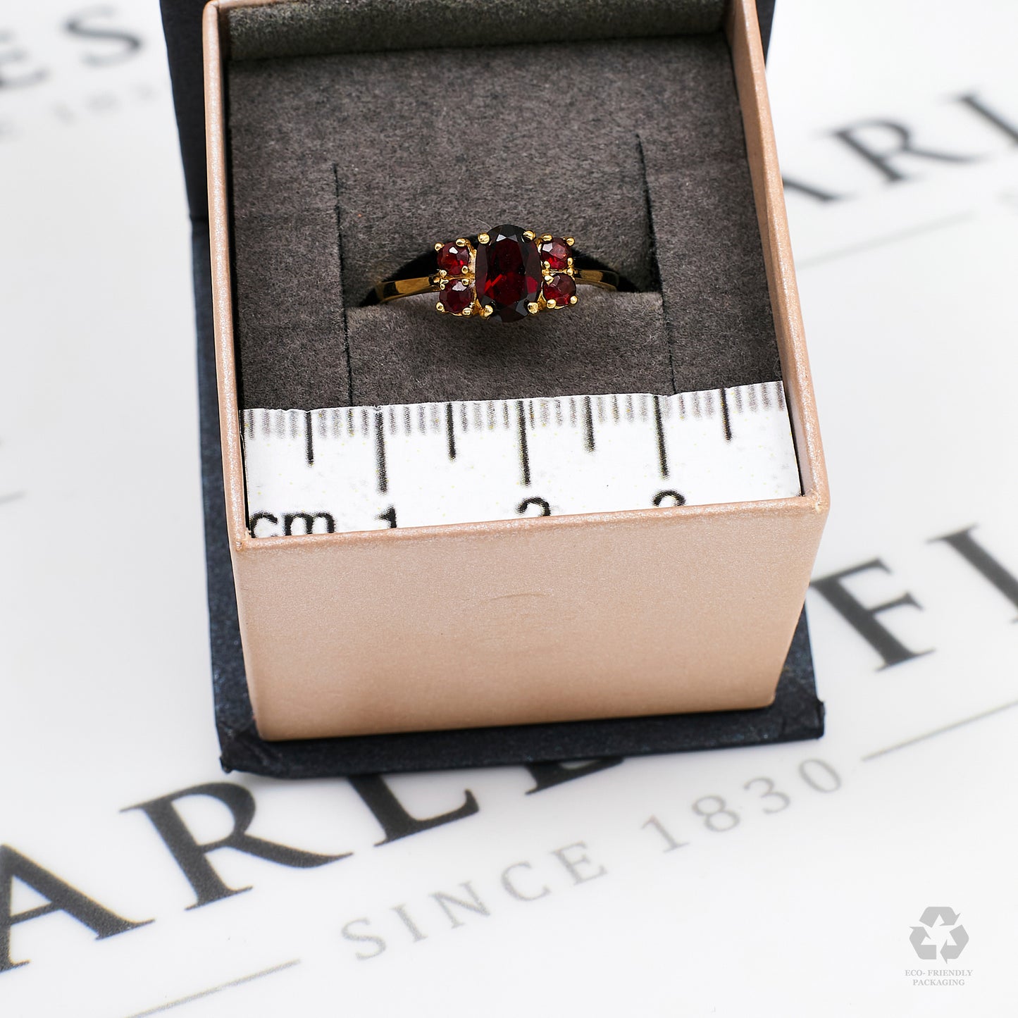 Pre-Owned 18ct Gold 5 Garnet Ring Size L