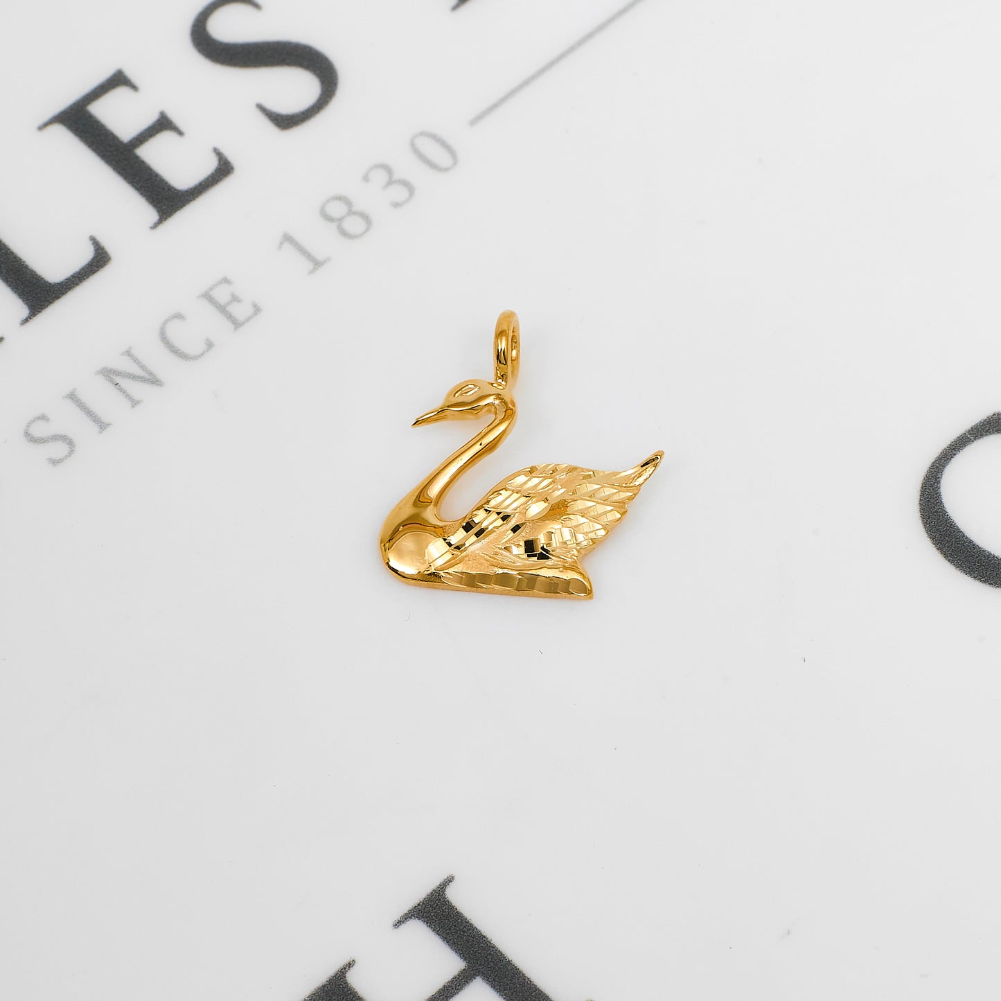 Pre-Owned 14ct Gold Swan Pendant
