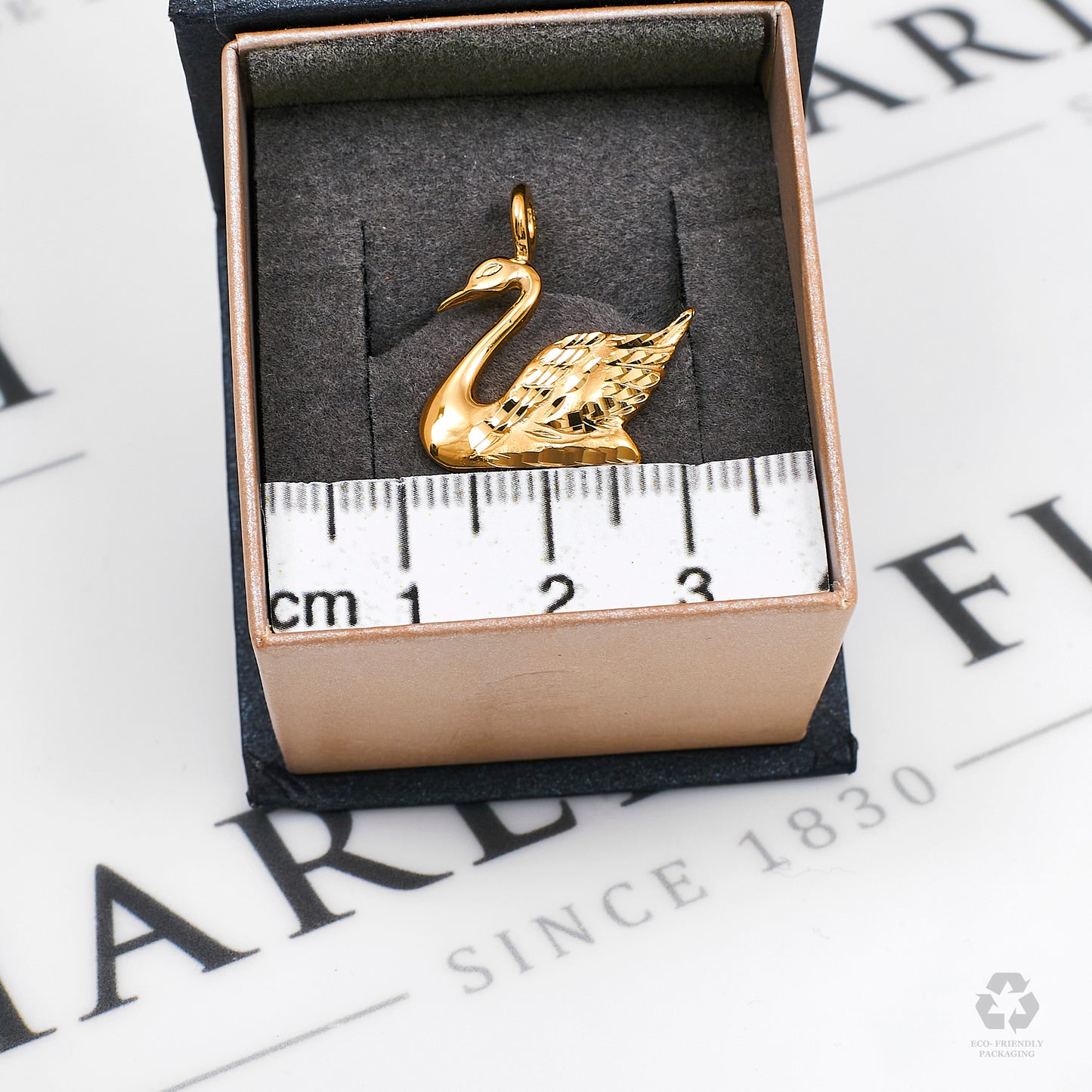 Pre-Owned 14ct Gold Swan Pendant
