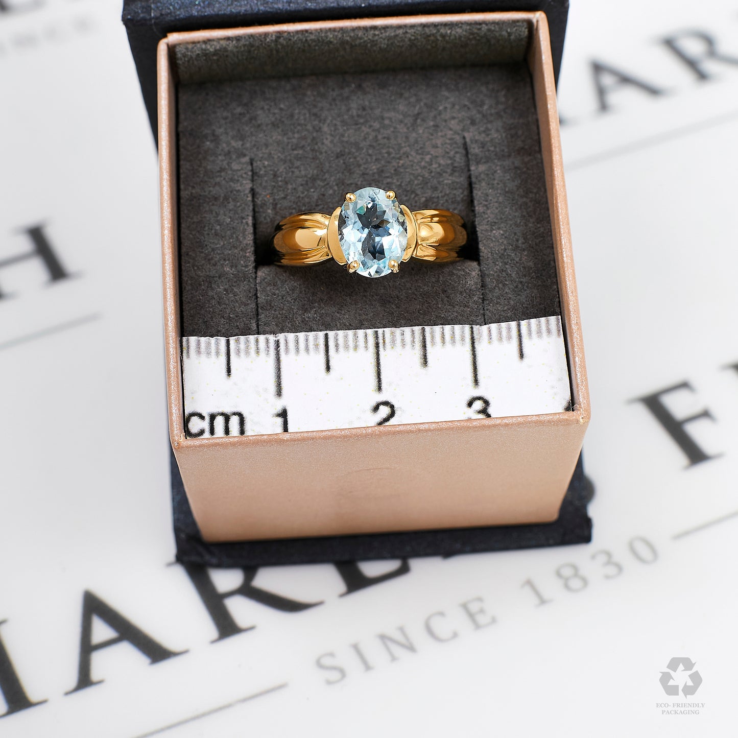 Pre-Owned 9ct Gold Oval Aquamarine Ring Size P