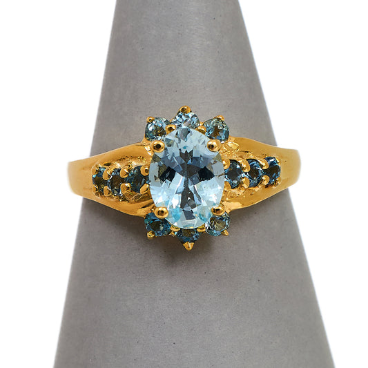 Pre-Owned 9ct Gold Oval Aquamarine Cluster Ring Size P