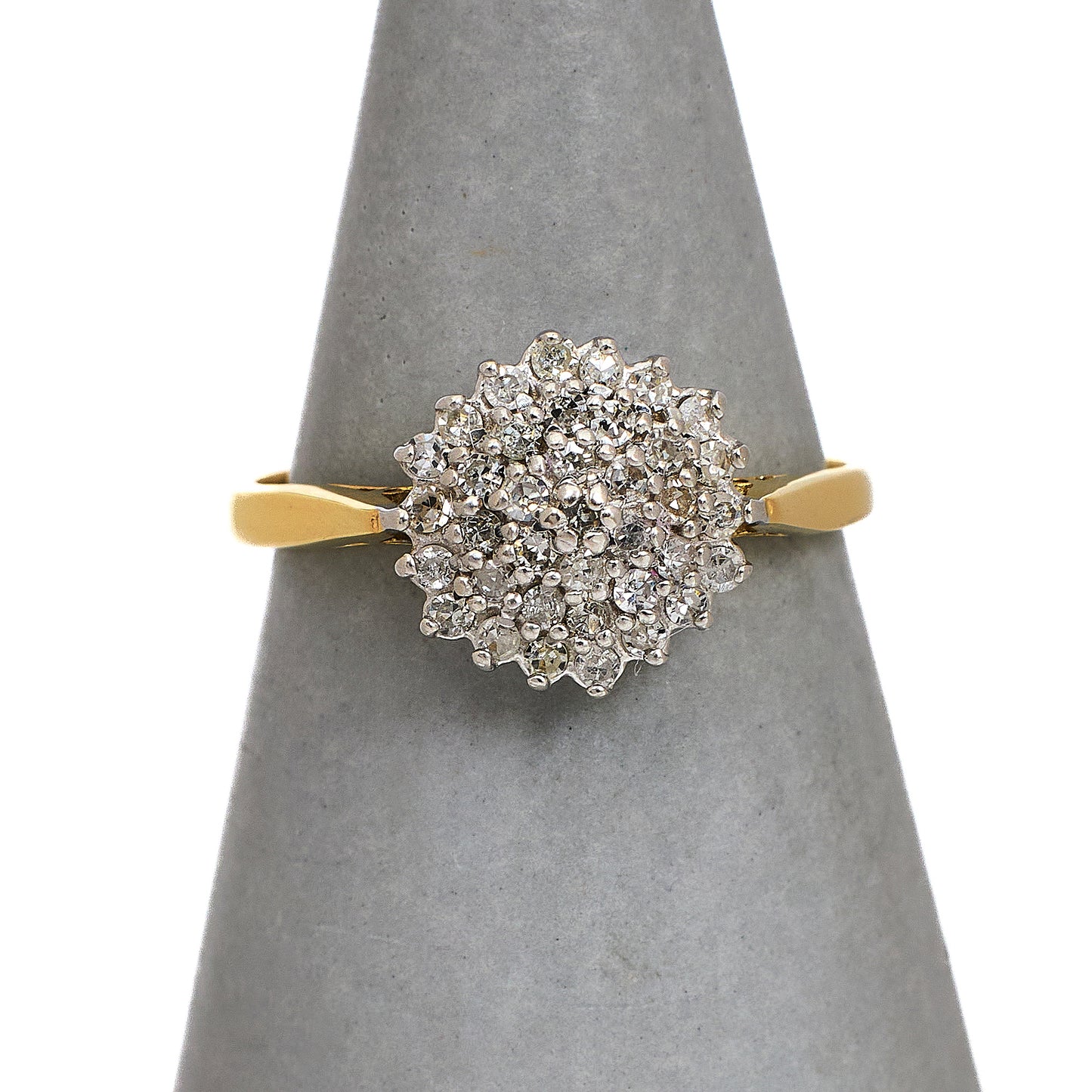 Pre-Owned 9ct Gold Diamond Cluster Ring Size K.5