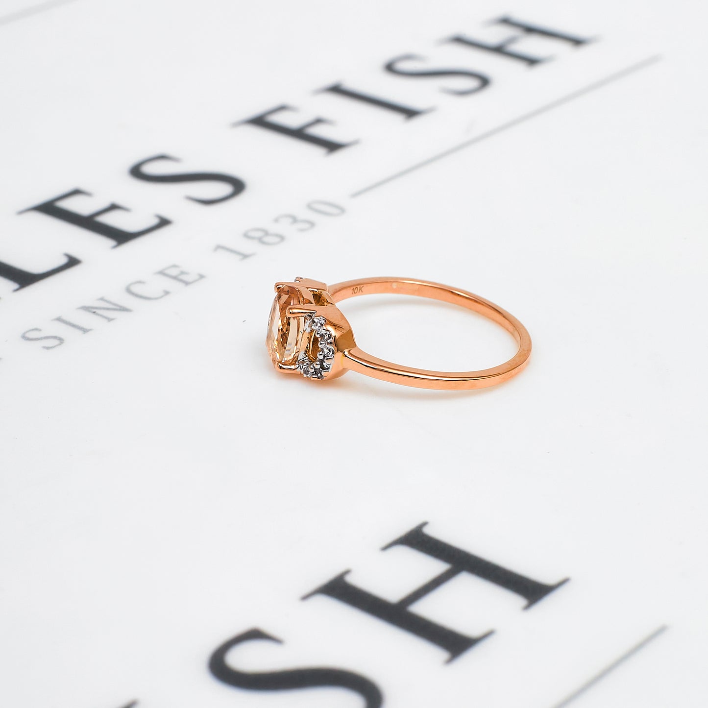 sPre-Owned 9ct Rose Gold Oval Morganite & White Zircon Ring Size N