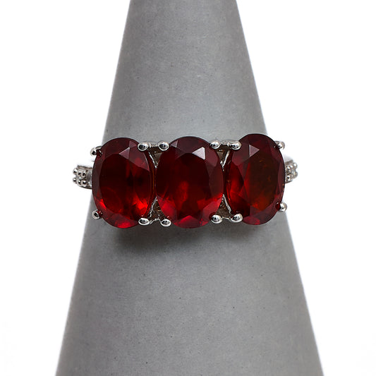 Pre-Owned 9ct White Gold Garnet & White Zircon Ring Size N