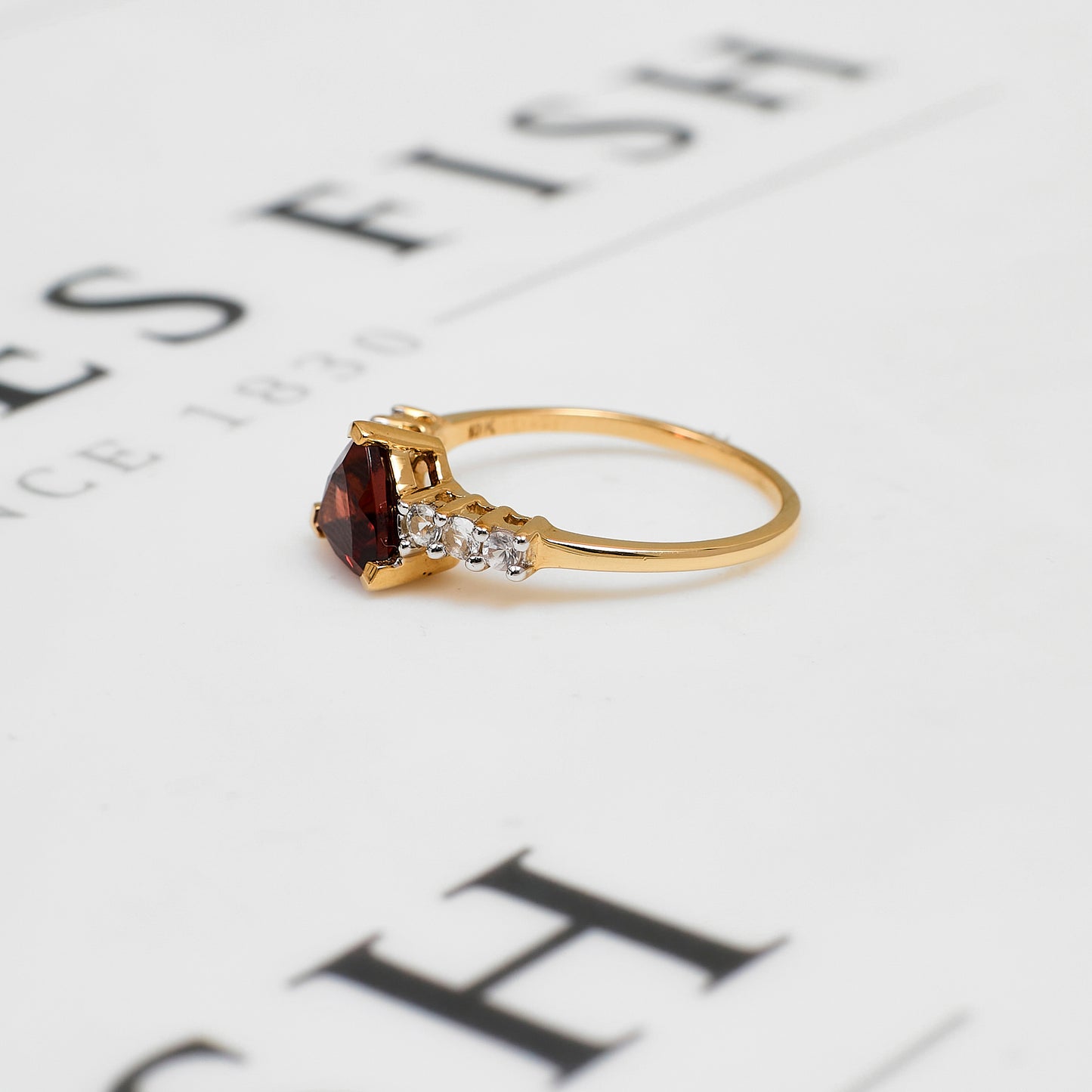 Pre-Owned 9ct Gold Red & White Zircon Dress Ring Size N.5