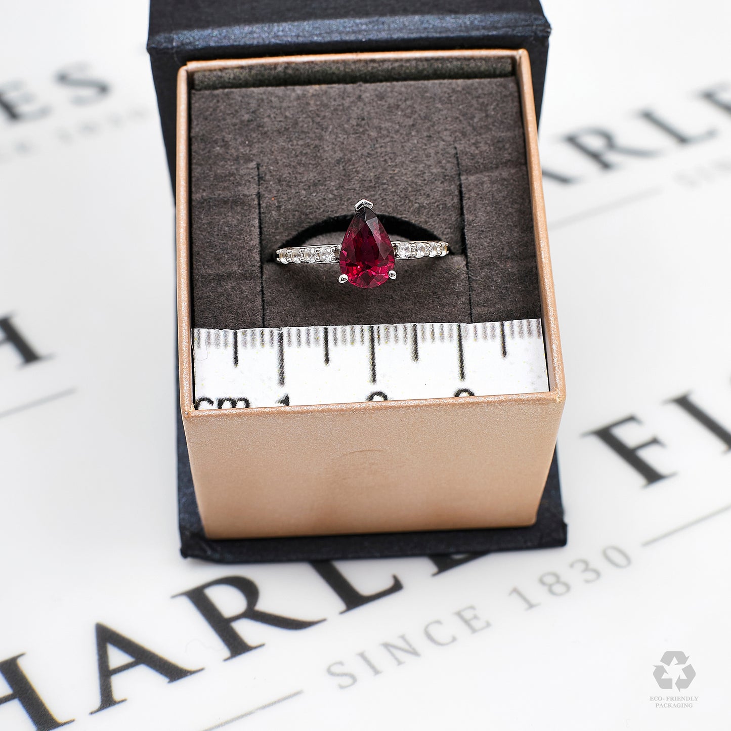 Pre-Owned 9ct White Gold Garnet & Zircon Ring Size N