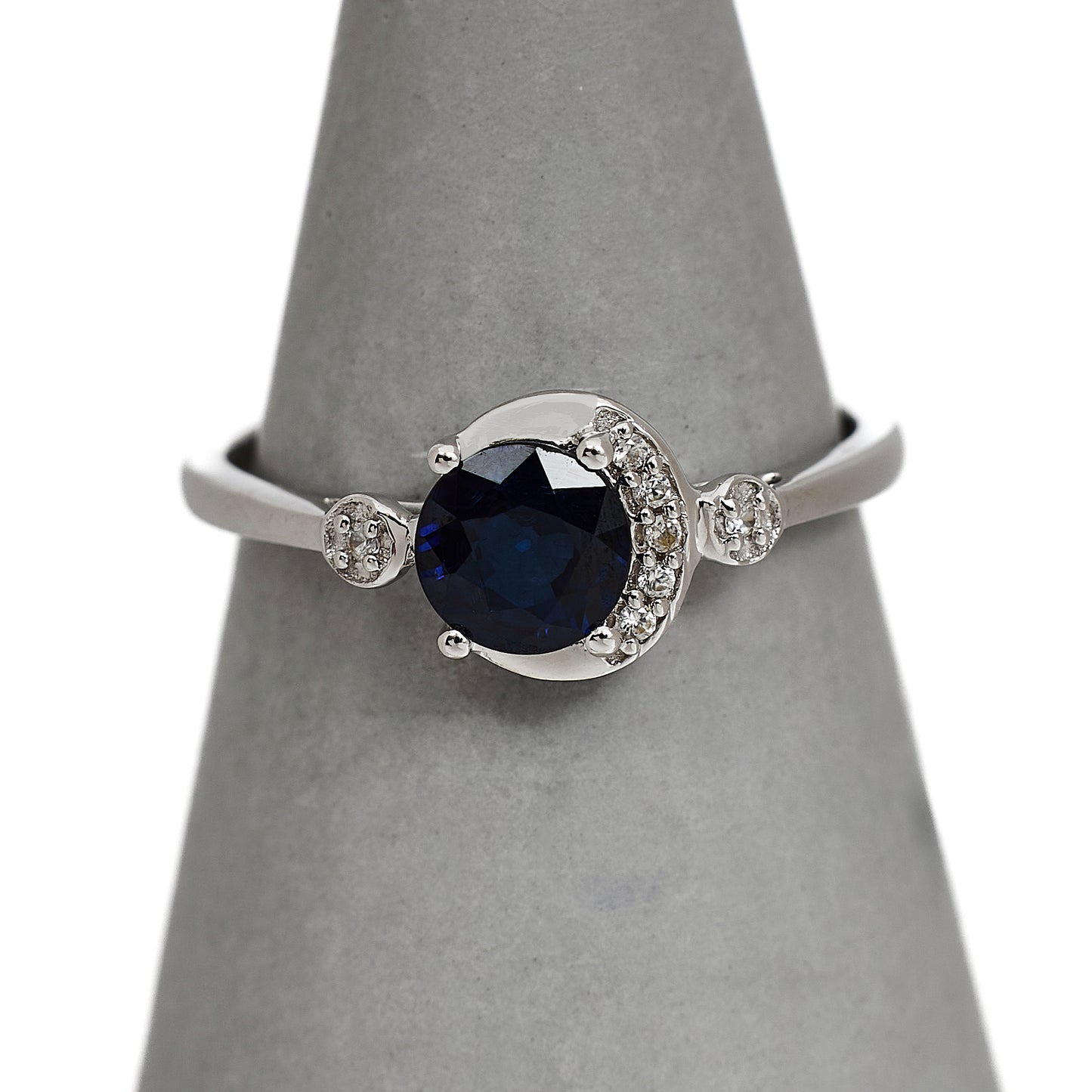 Pre-Owned 9ct White Gold Sapphire & Zircon Dress Ring Size N