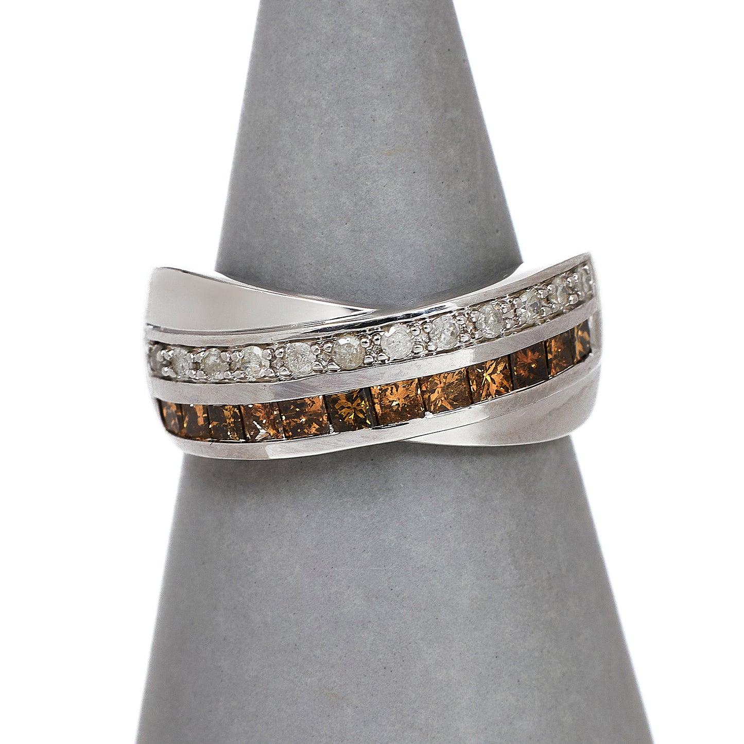 Pre-Owned 9ct White Gold Diamond Crossover Ring Size N