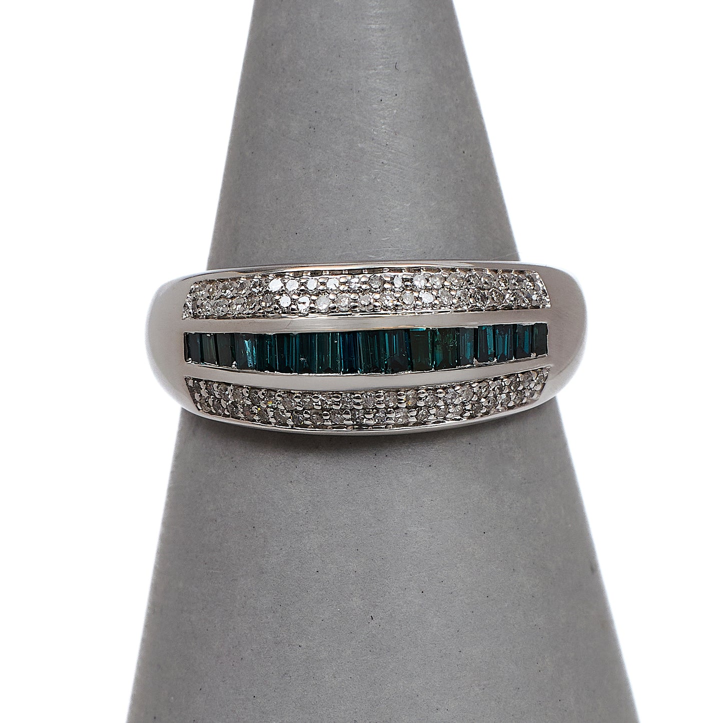 Pre-Owned 9ct White Gold Blue Treated & White Diamond Ring
