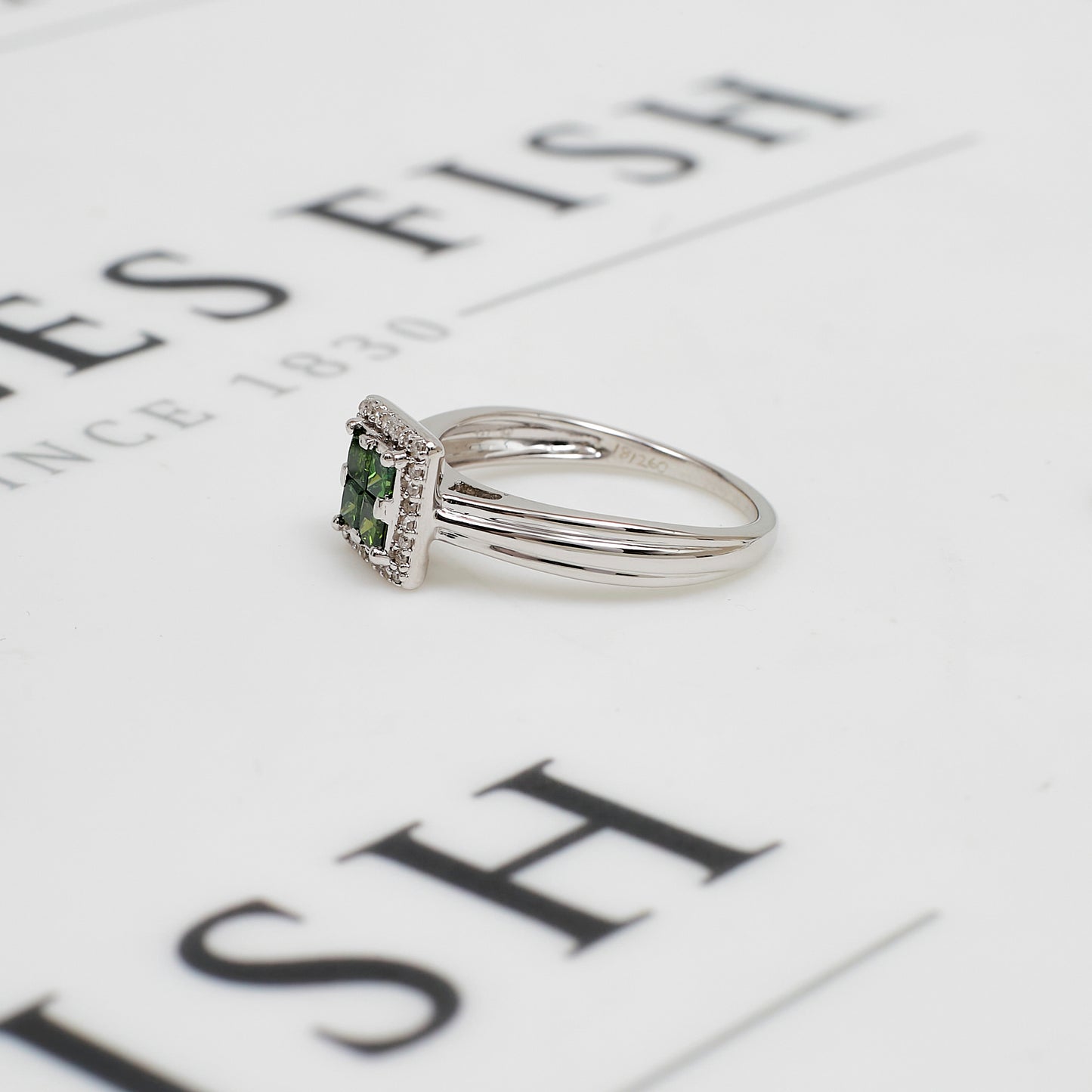 Pre-Owned 9ct White Gold Green Treated Diamond Cluster Ring