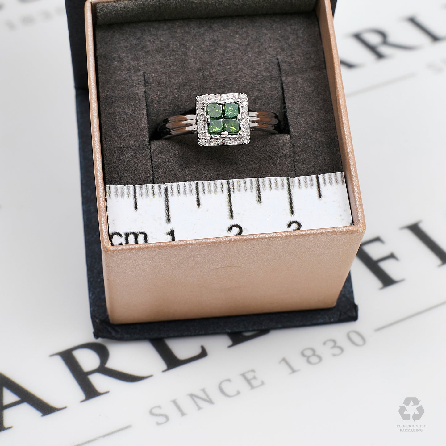 Pre-Owned 9ct White Gold Green Treated Diamond Cluster Ring