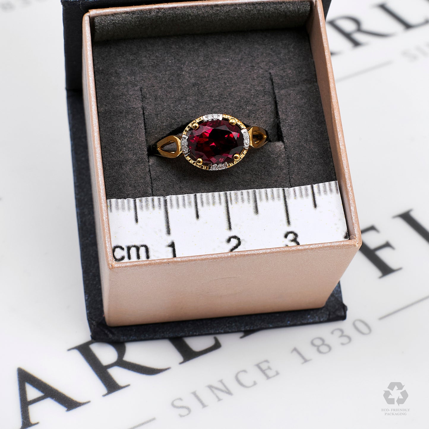 Pre-Owned 9ct Gold Garnet & Diamond Ring Size N