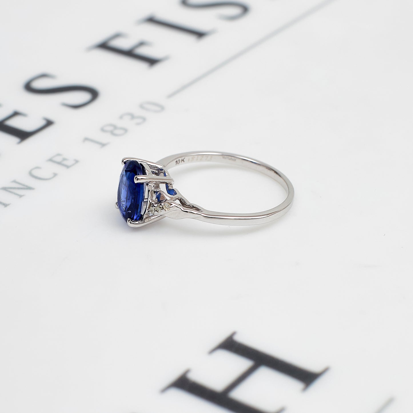 Pre-Owned 9ct White Gold Kyanite & Diamond Ring Size N.5