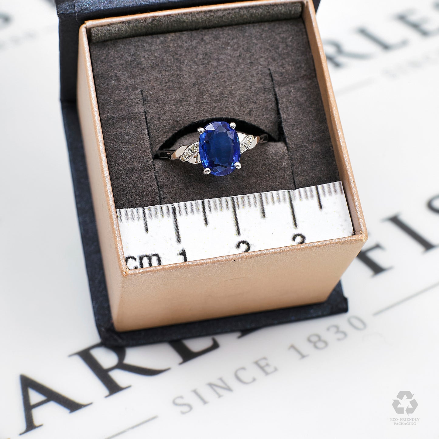 Pre-Owned 9ct White Gold Kyanite & Diamond Ring Size N.5