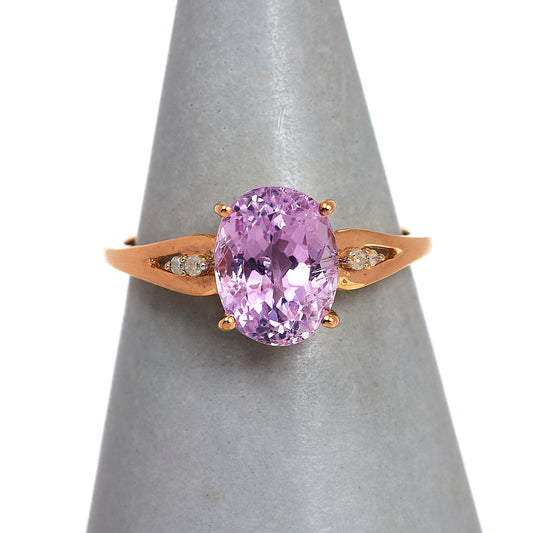Pre-Owned 9ct Gold Oval  Kunzite & Diamond Ring Size N
